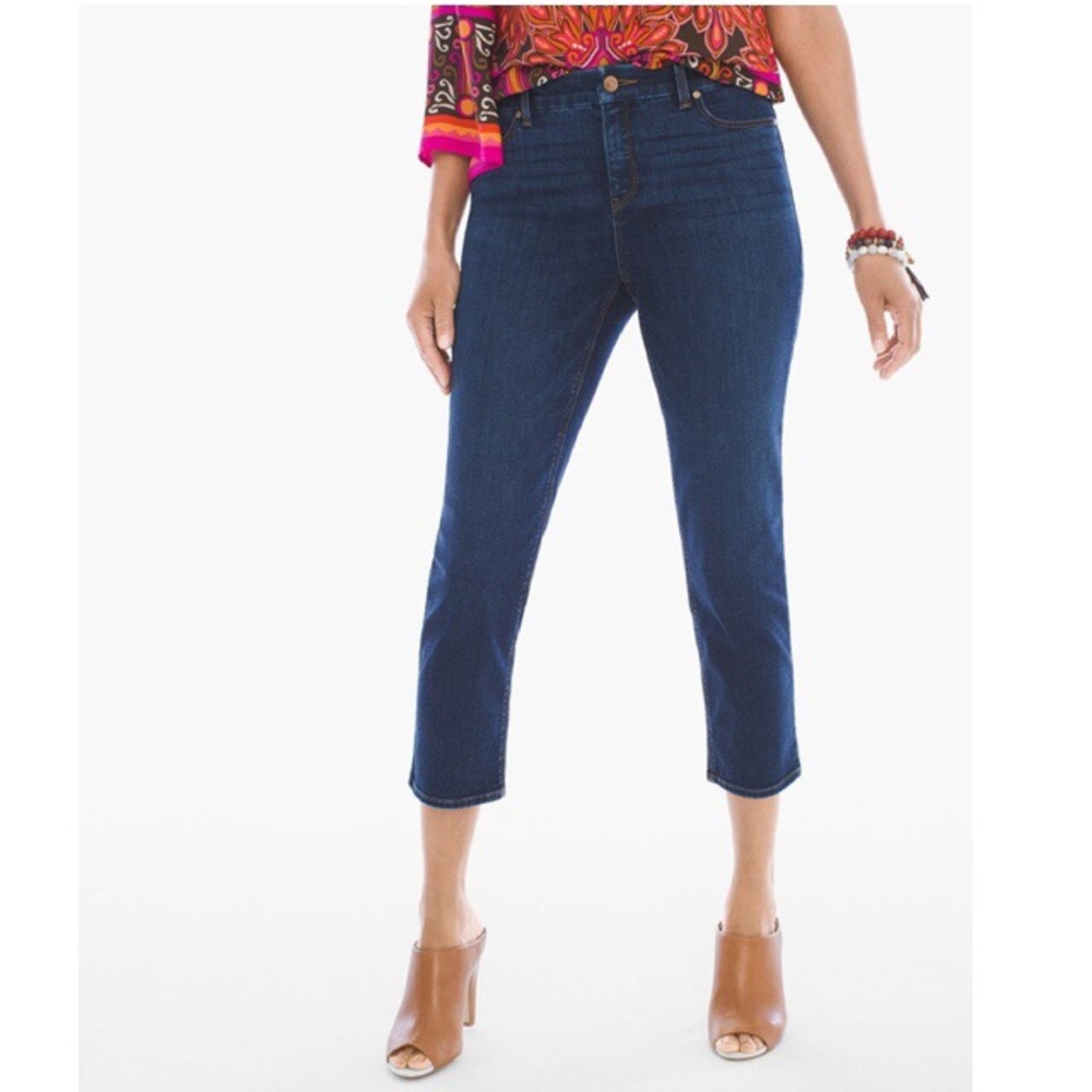 Chico's The So Lifting Crop Blue Size 8 Minimalist Casual Effortless Preppy